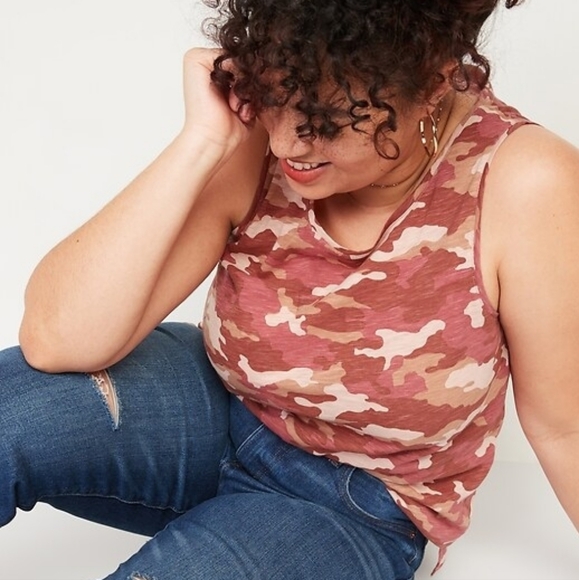 2/$10 NWOT Old Navy Everywear Slub Knit Camo Tank - Picture 2 of 7